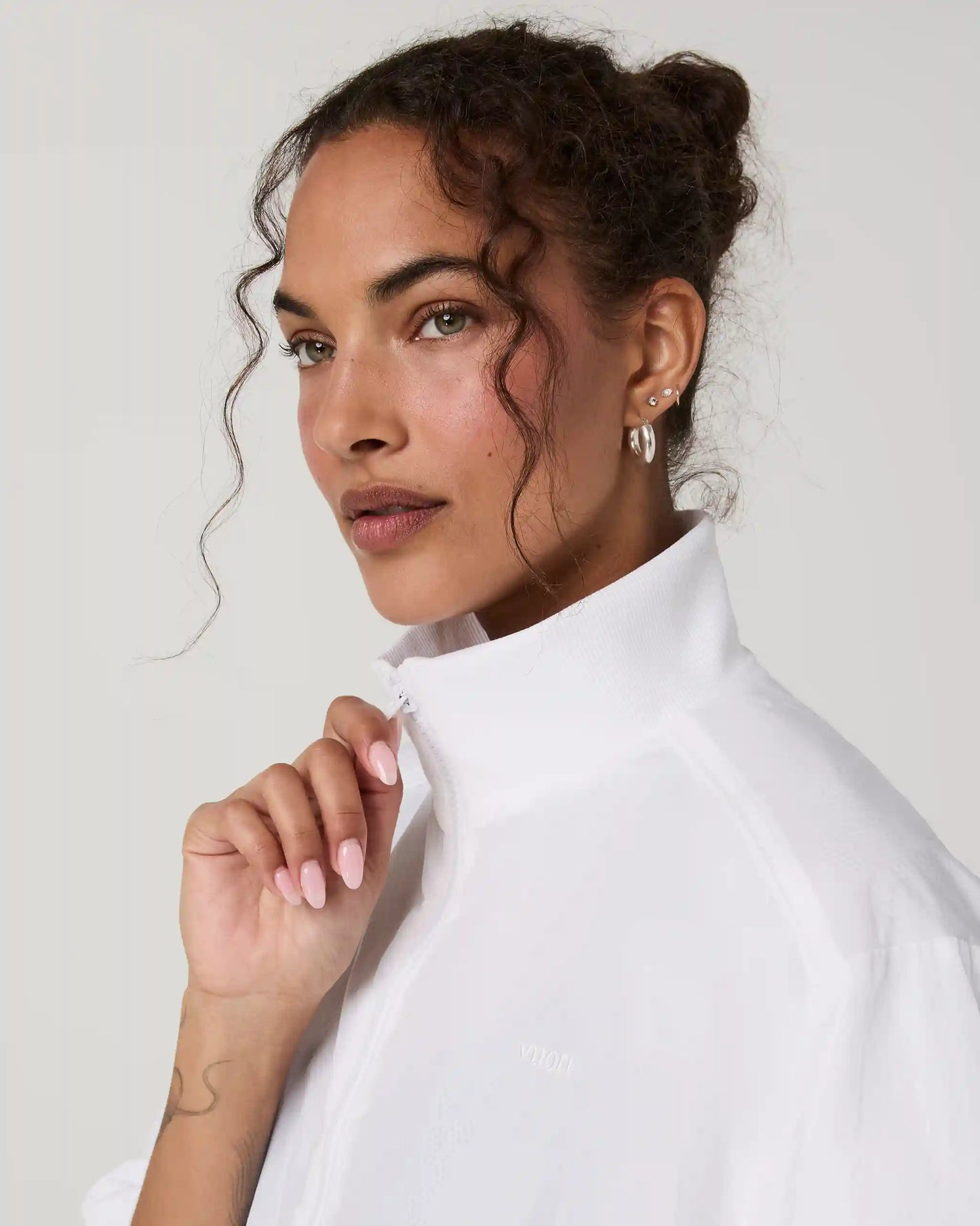 Retrograde Short Sleeve Half Zip Jacket