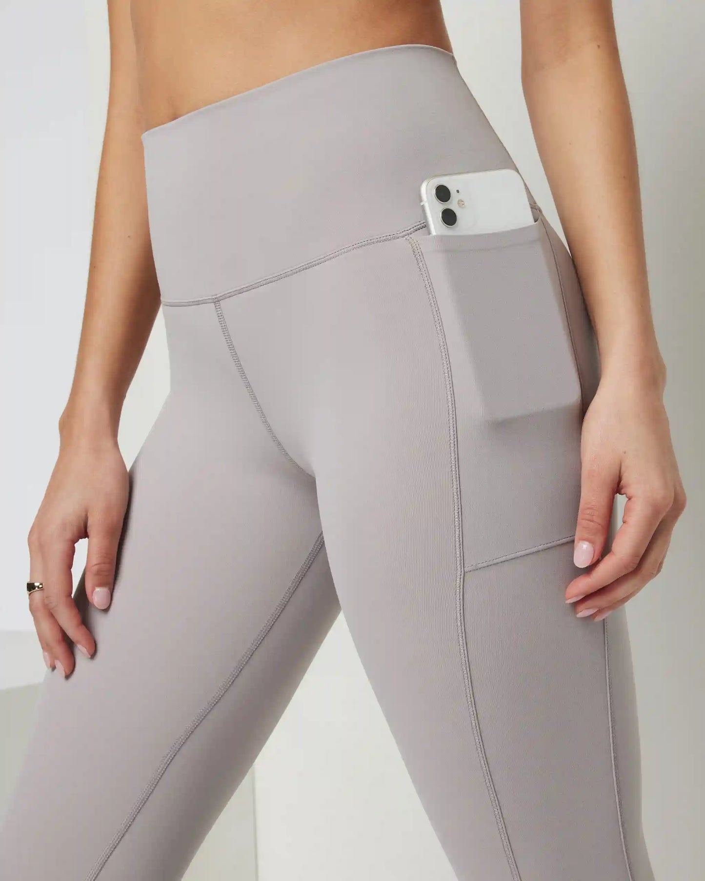 Studio Pocket Legging
