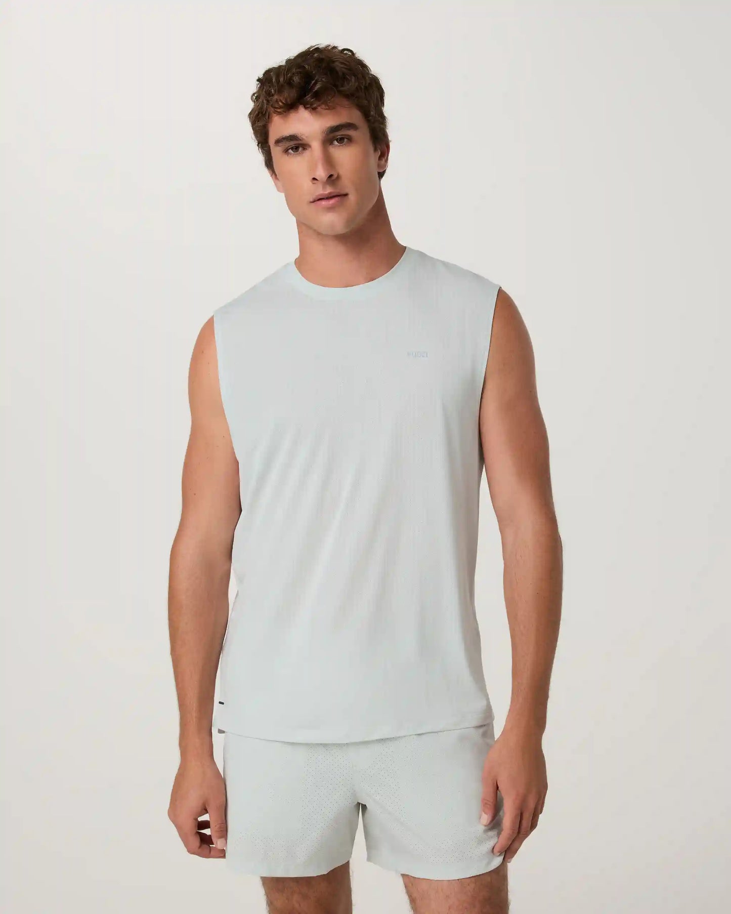 Sleeveless Strato Breathe Tank