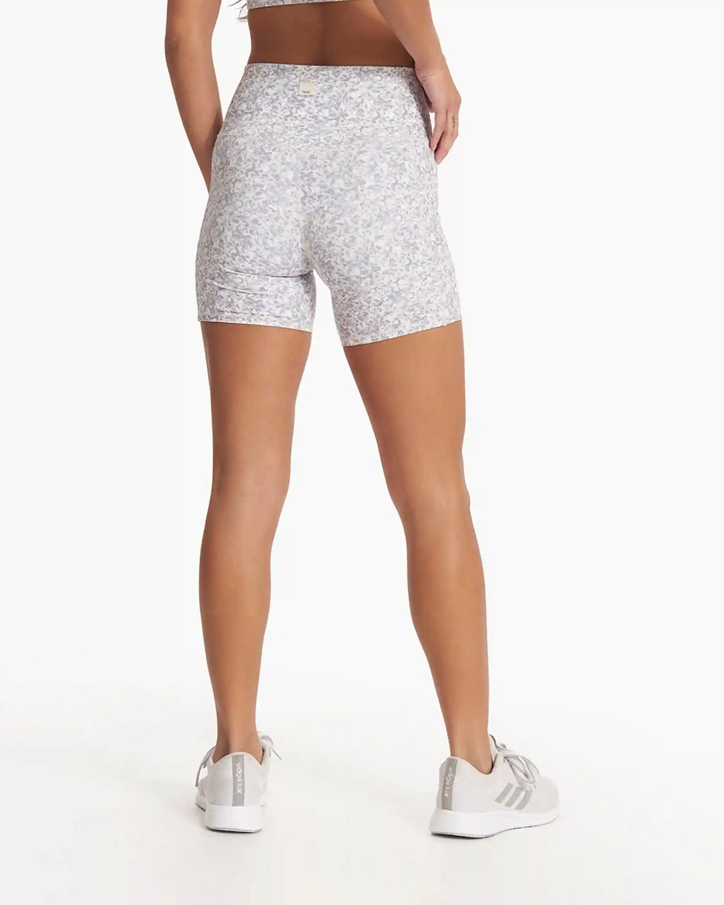 Studio Pocket Short