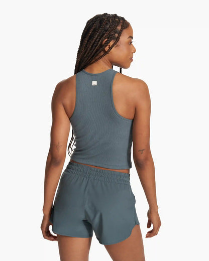 Pose Plyo Tank
