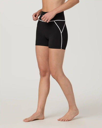 Vuori AllTheFeels™ Linework Short 4"