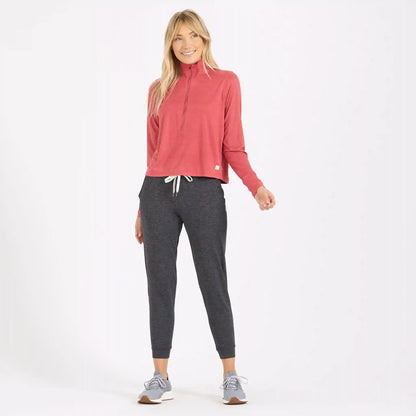 Crescent Half Zip