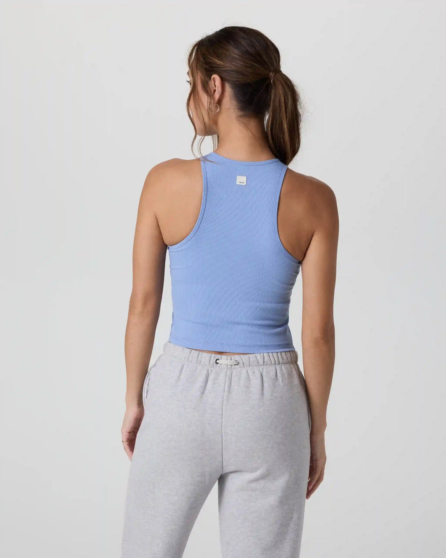 Pose Plyo Tank