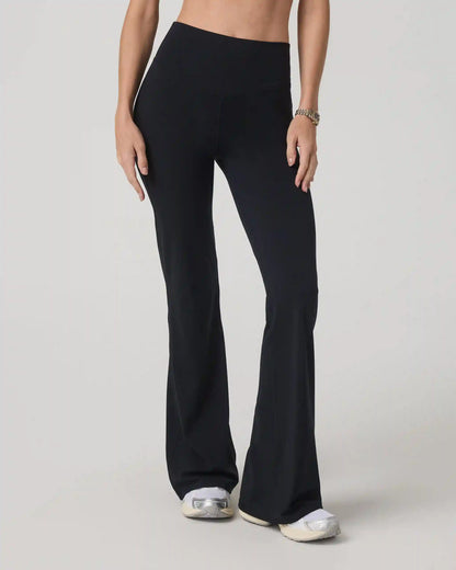 Vuori AllTheForm™ Flare - Short