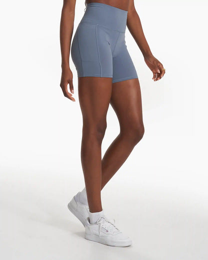 Studio Pocket Short