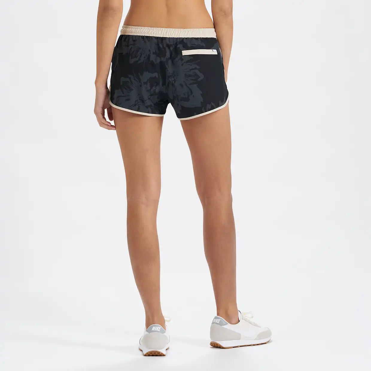 Tavi Short