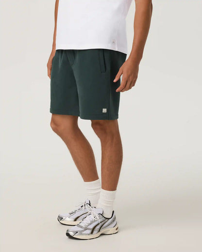 Seaside Short 8"