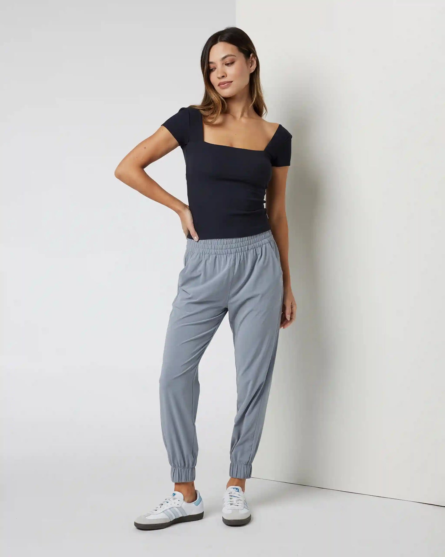Pose Scoop Back Tee