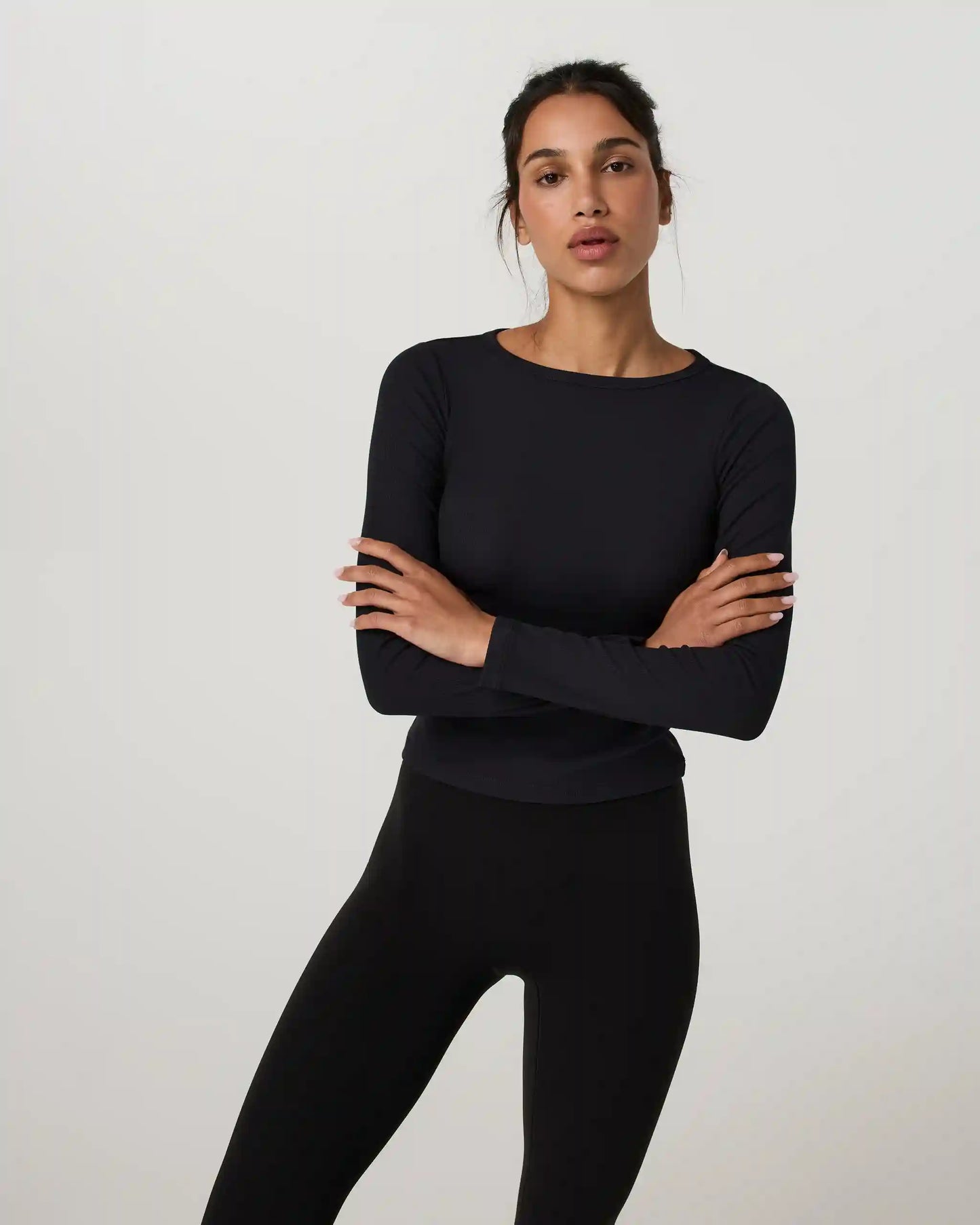 Long Sleeve Pose Subtle Scoop