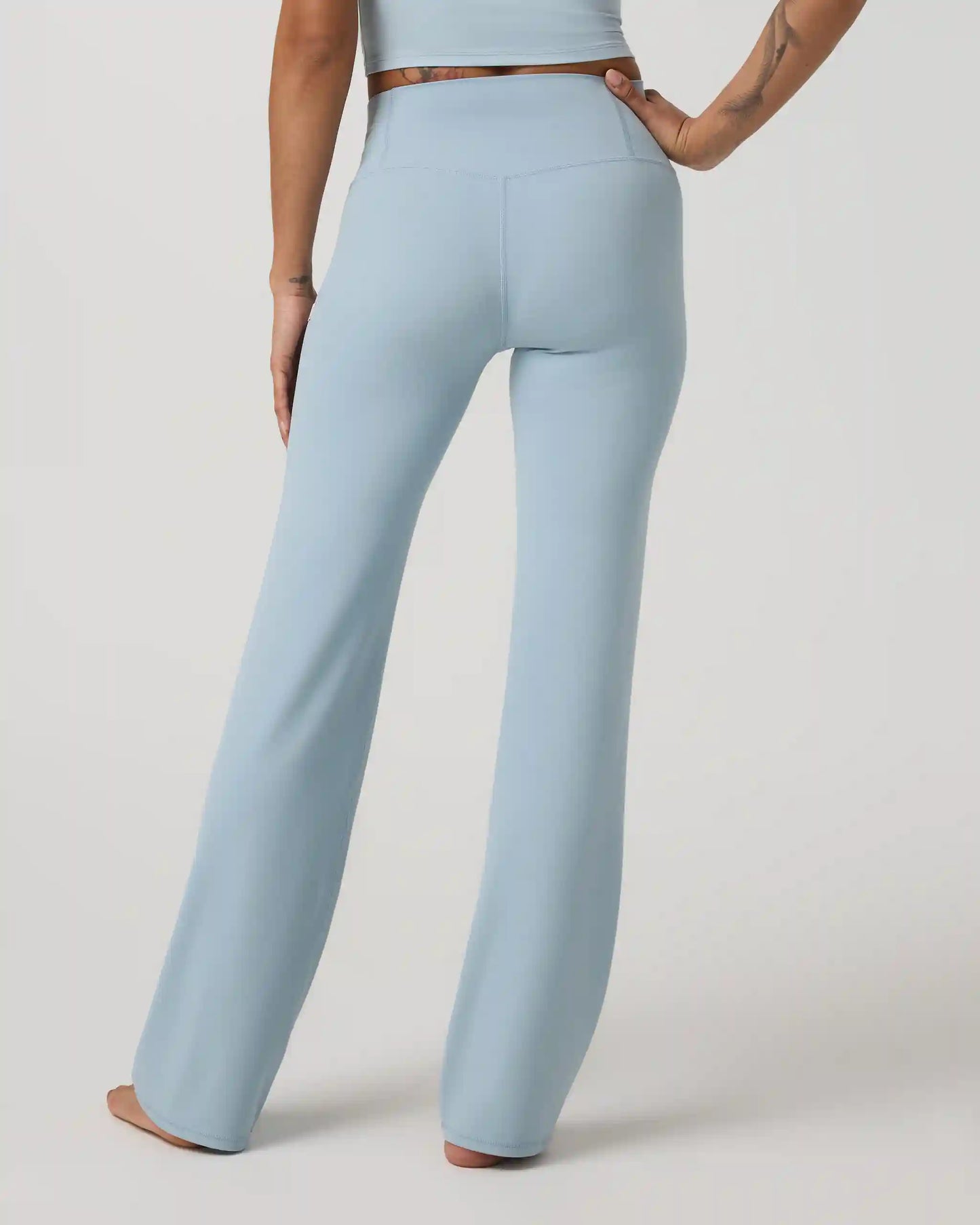 Vuori AllTheFeels™ Straight Leg - Short