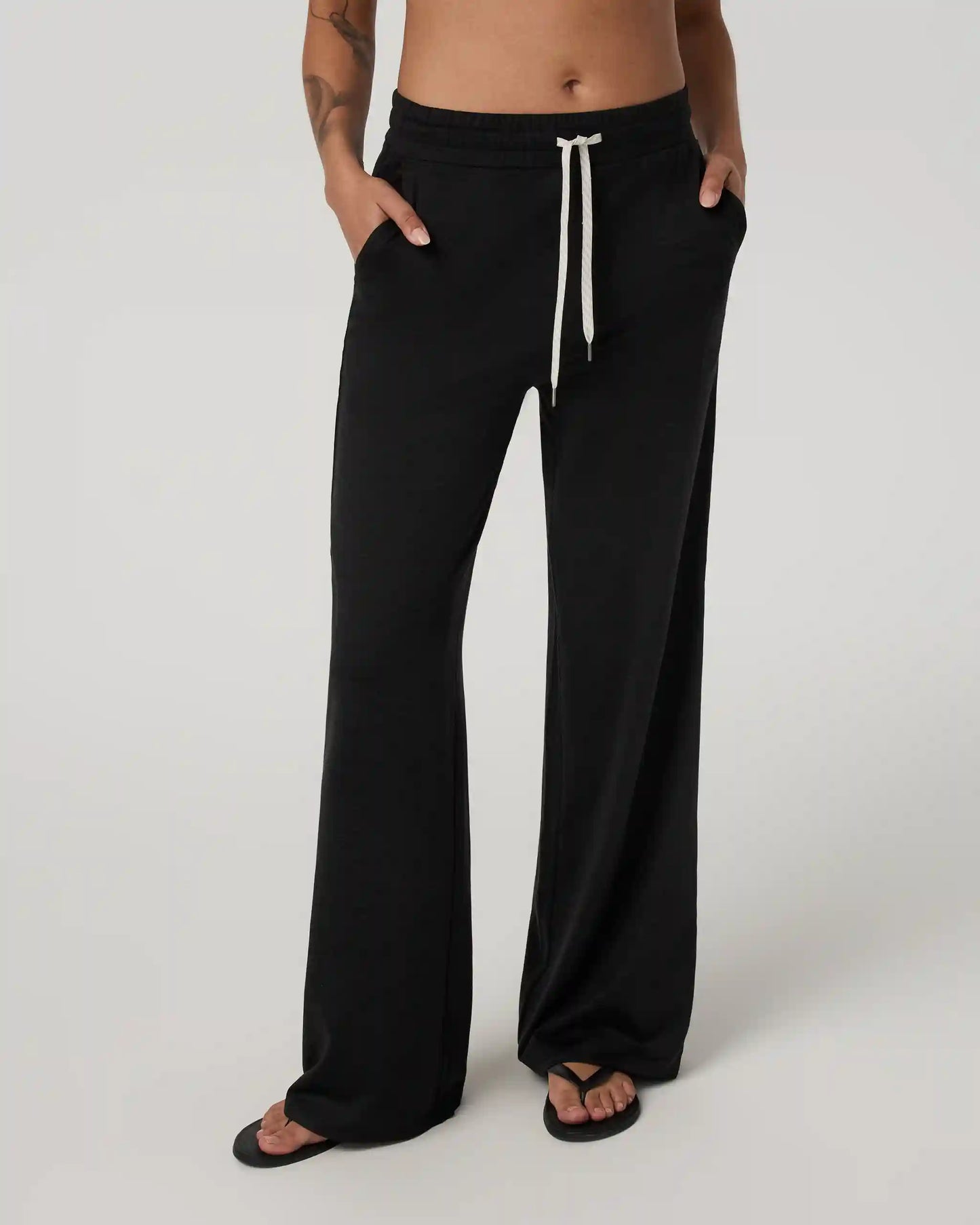 Halo Essential Wideleg Pant - Short