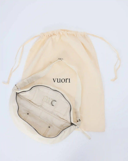 Vuori Arden Crescent Sling
