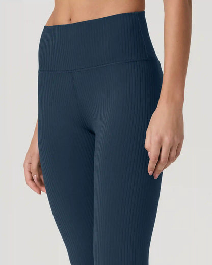 Inversion Rib Legging