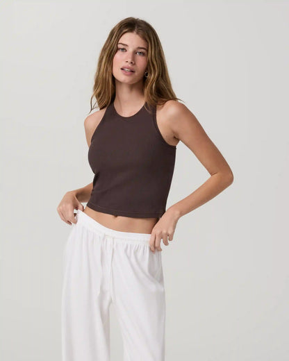 Pose Plyo Tank