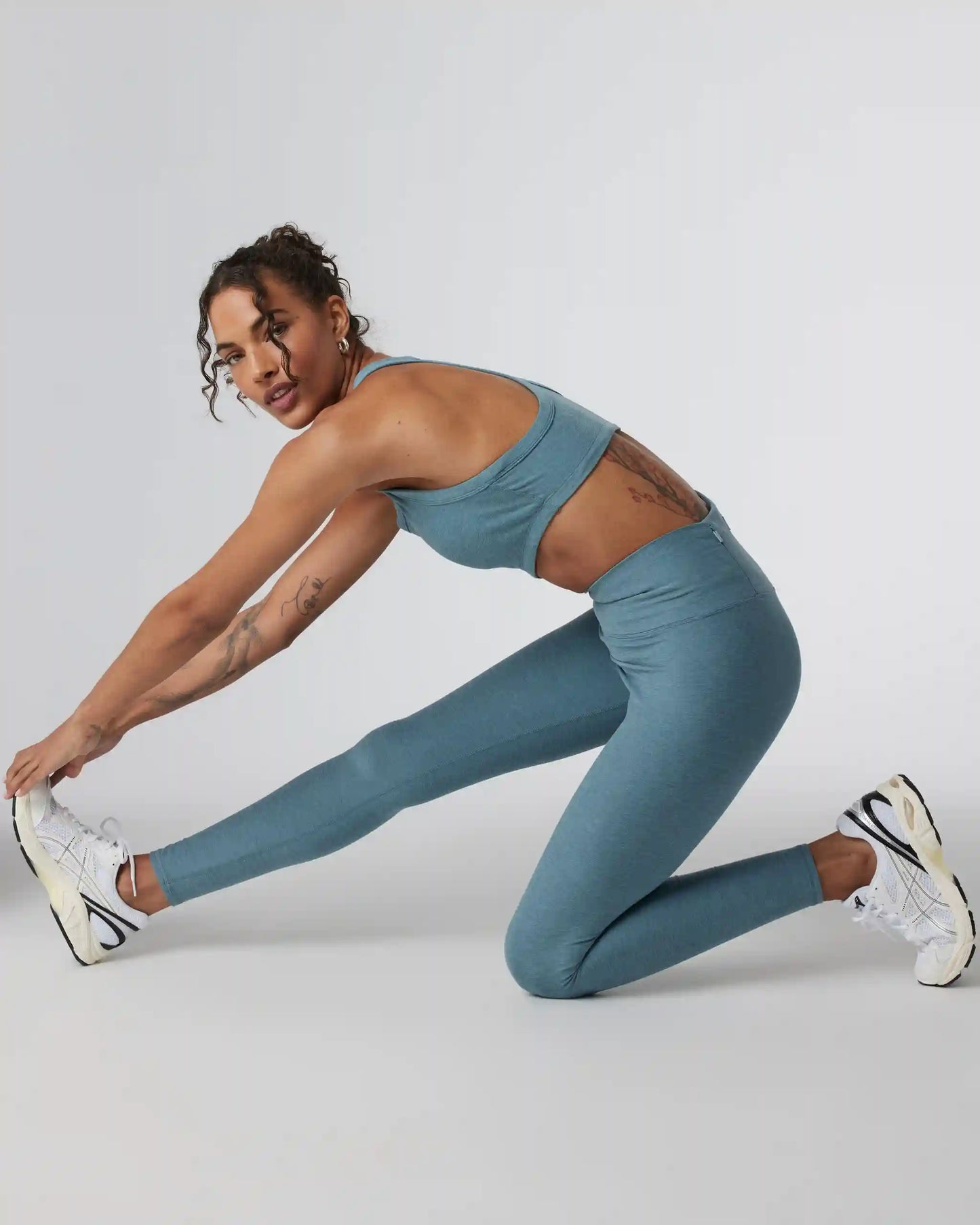 Clean Elevation Legging