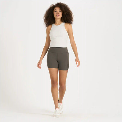 Studio Pocket Short
