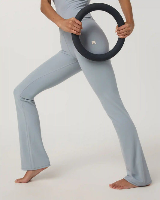 Vuori AllTheFeels™ Slim Flare