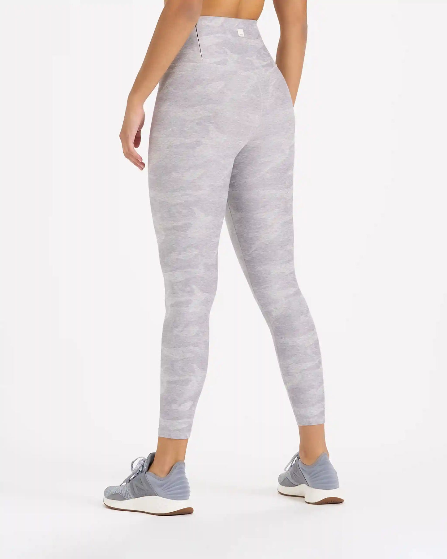 Clean Elevation Legging