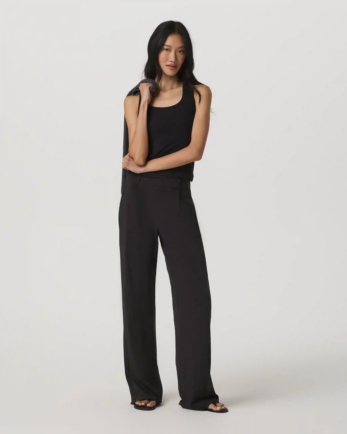 Pose Layering Tank