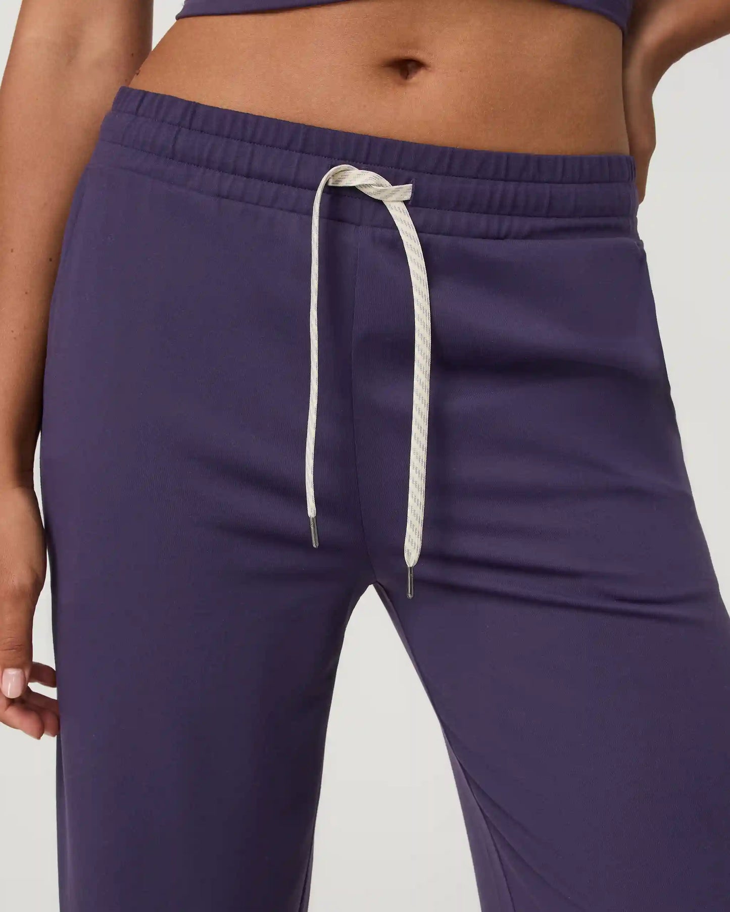Halo Essential Wideleg Pant