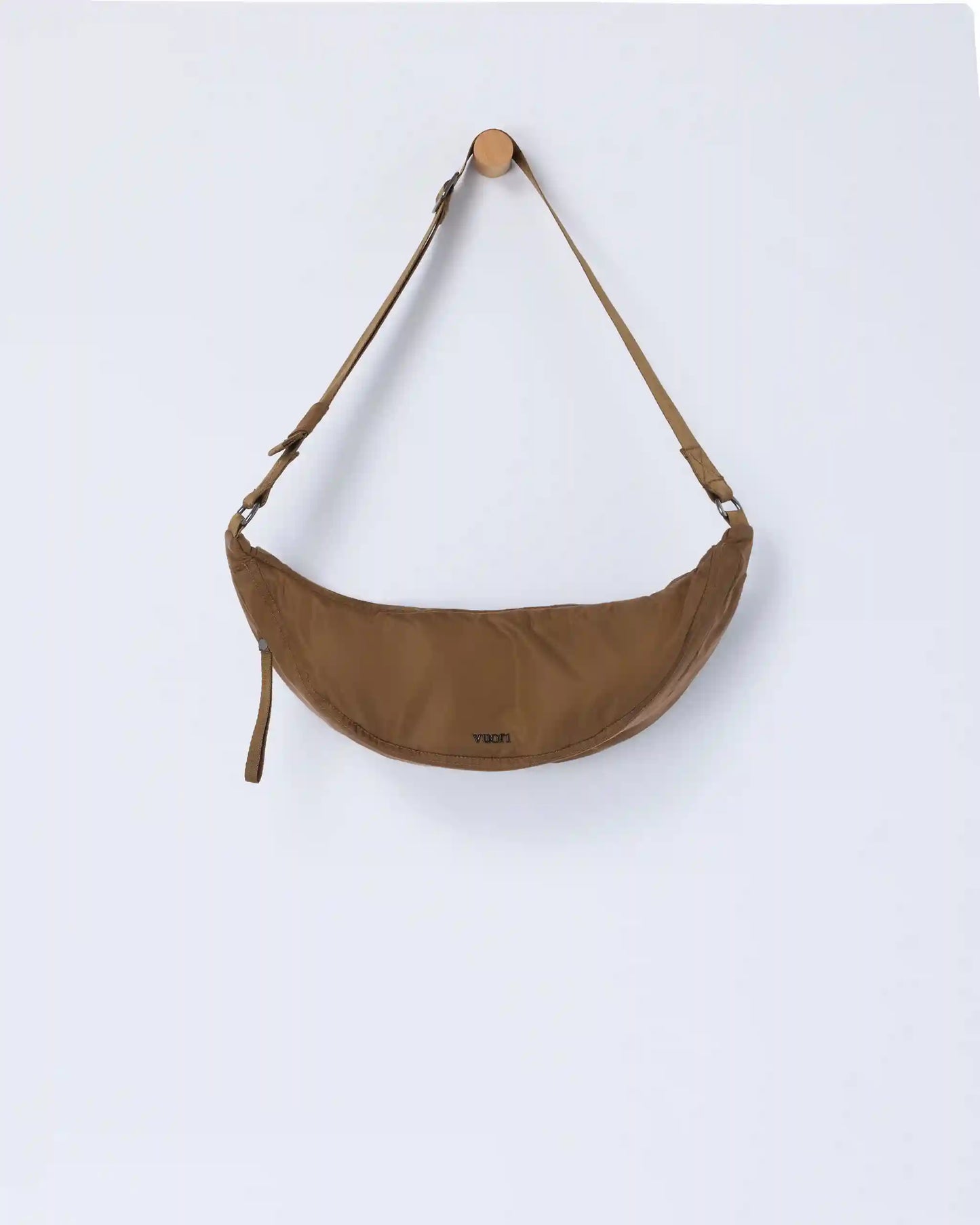 Vuori Arden Crescent Sling
