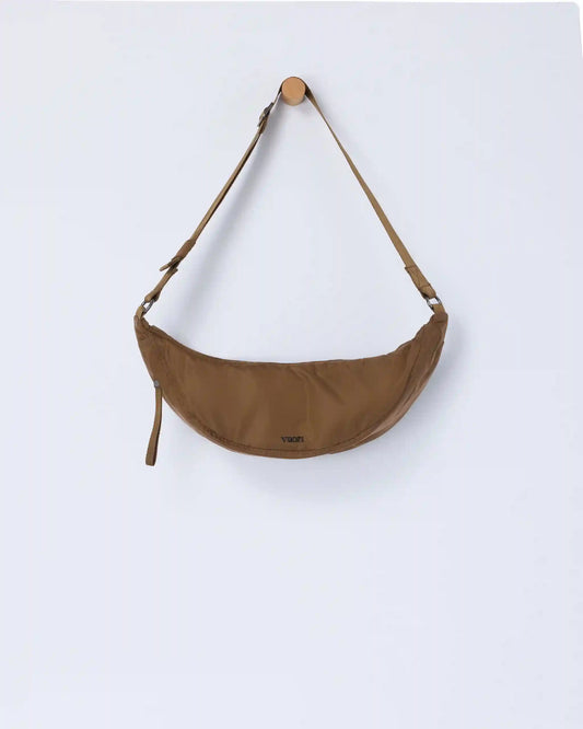 Vuori Arden Crescent Sling