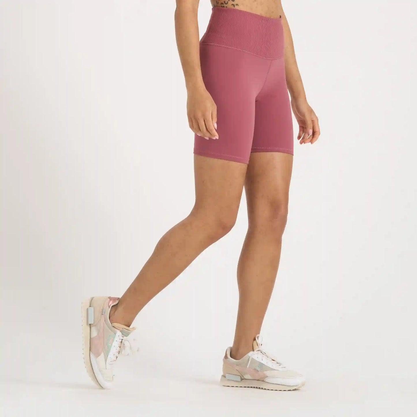 Rib Studio Short