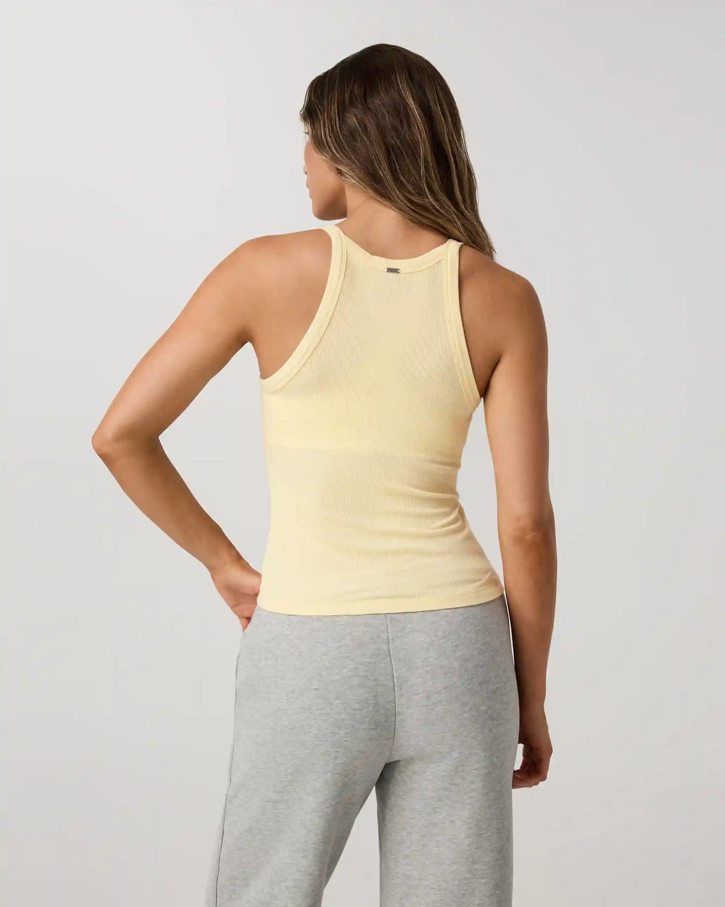 Cove Layering Tank