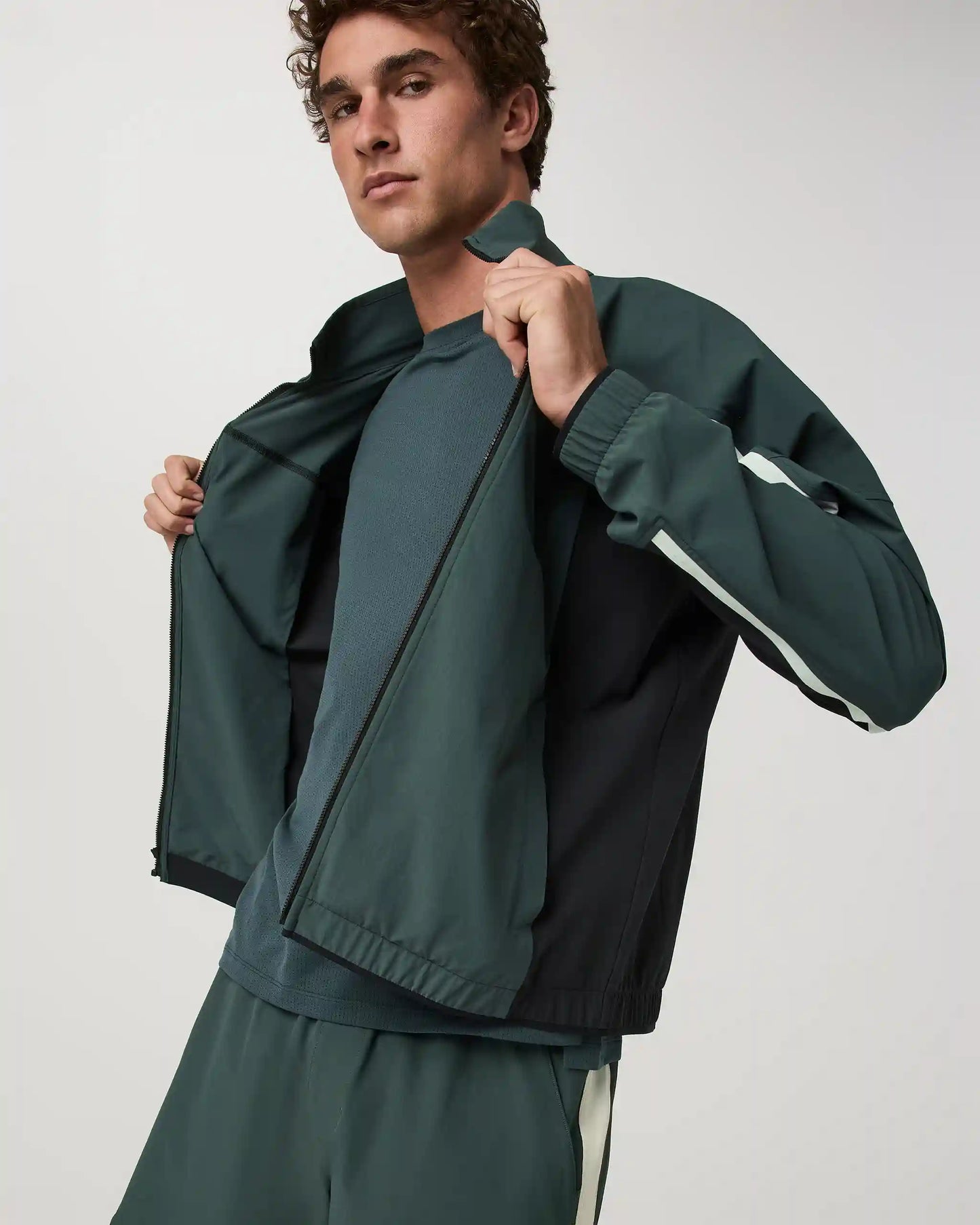 Crosscourt Jacket 2.0