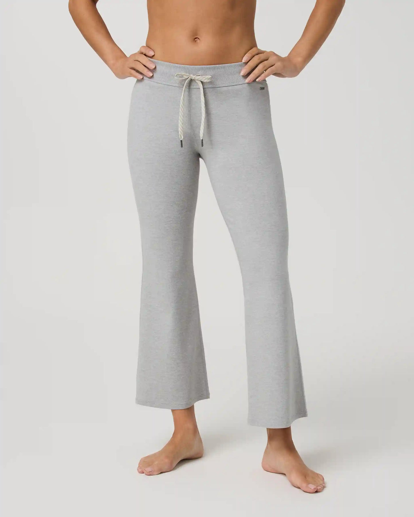 Halo Slim Flare Ankle Pant