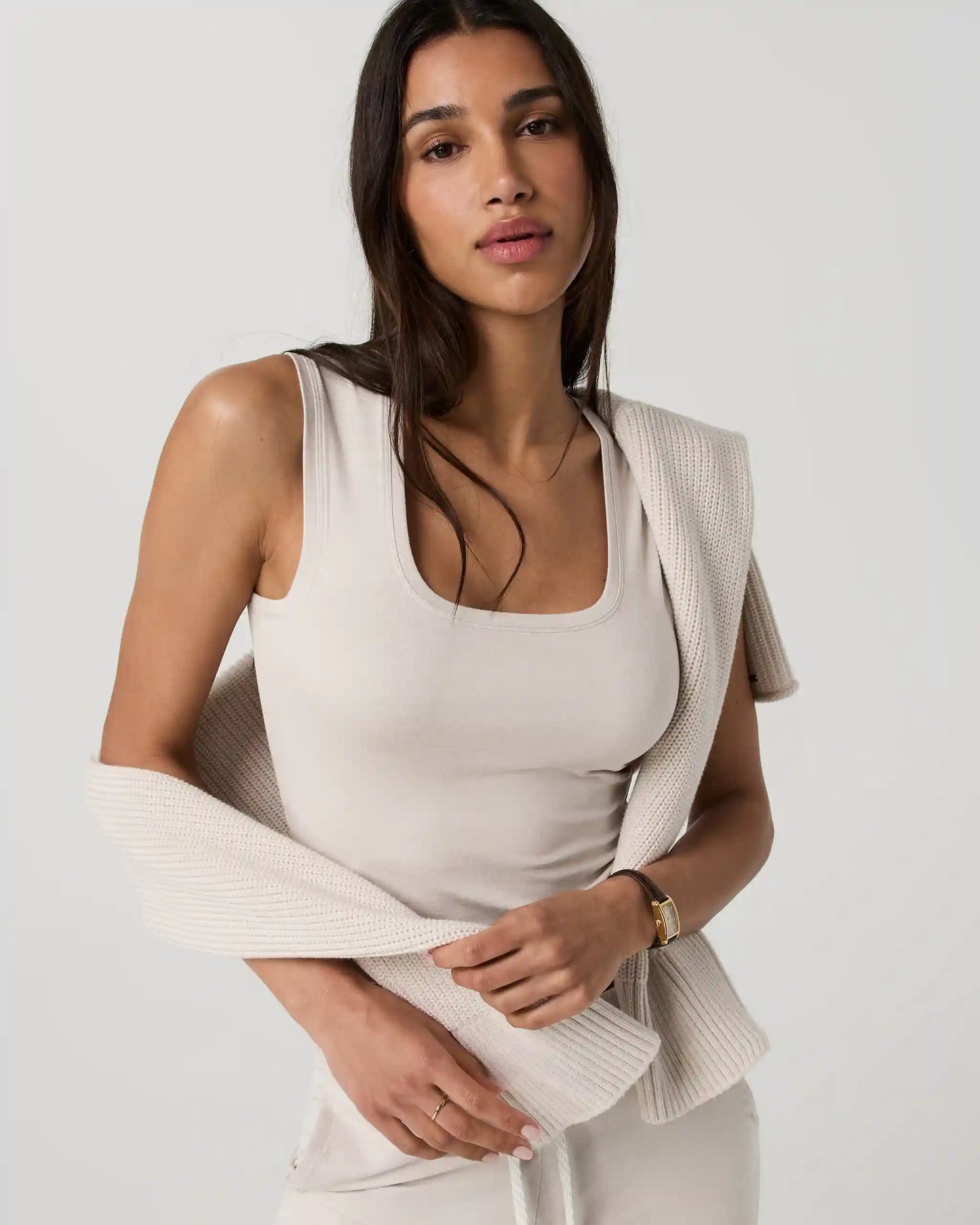Halo Essential Scoop Tank