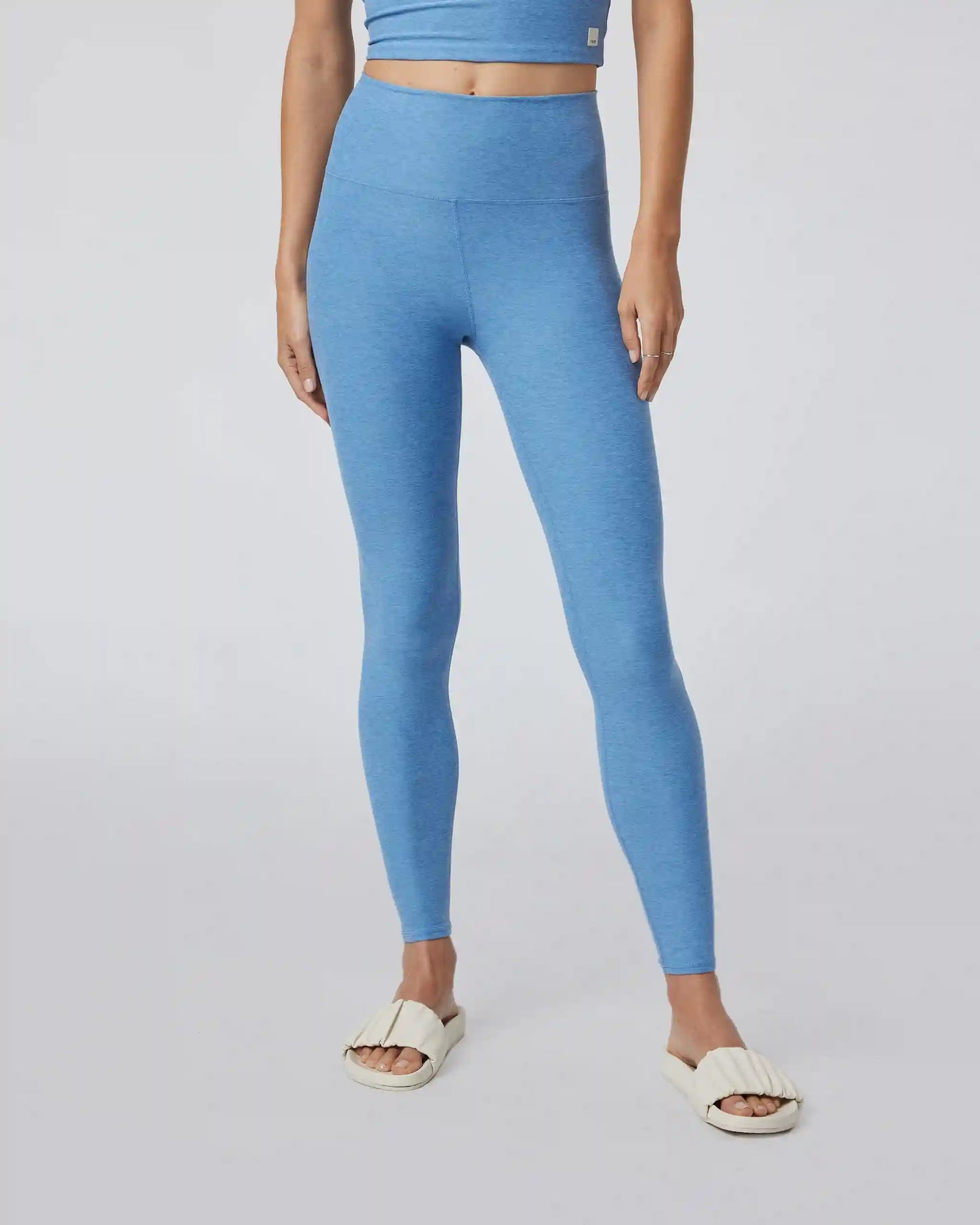 Clean Elevation Legging