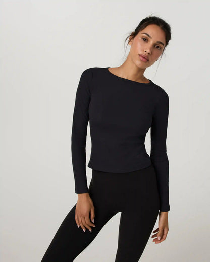 Long Sleeve Pose Subtle Scoop