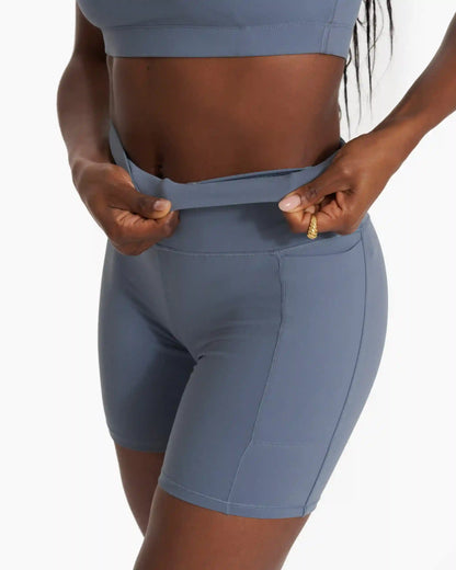 Studio Pocket Short