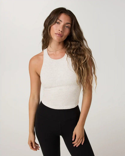 Pose Plyo Tank