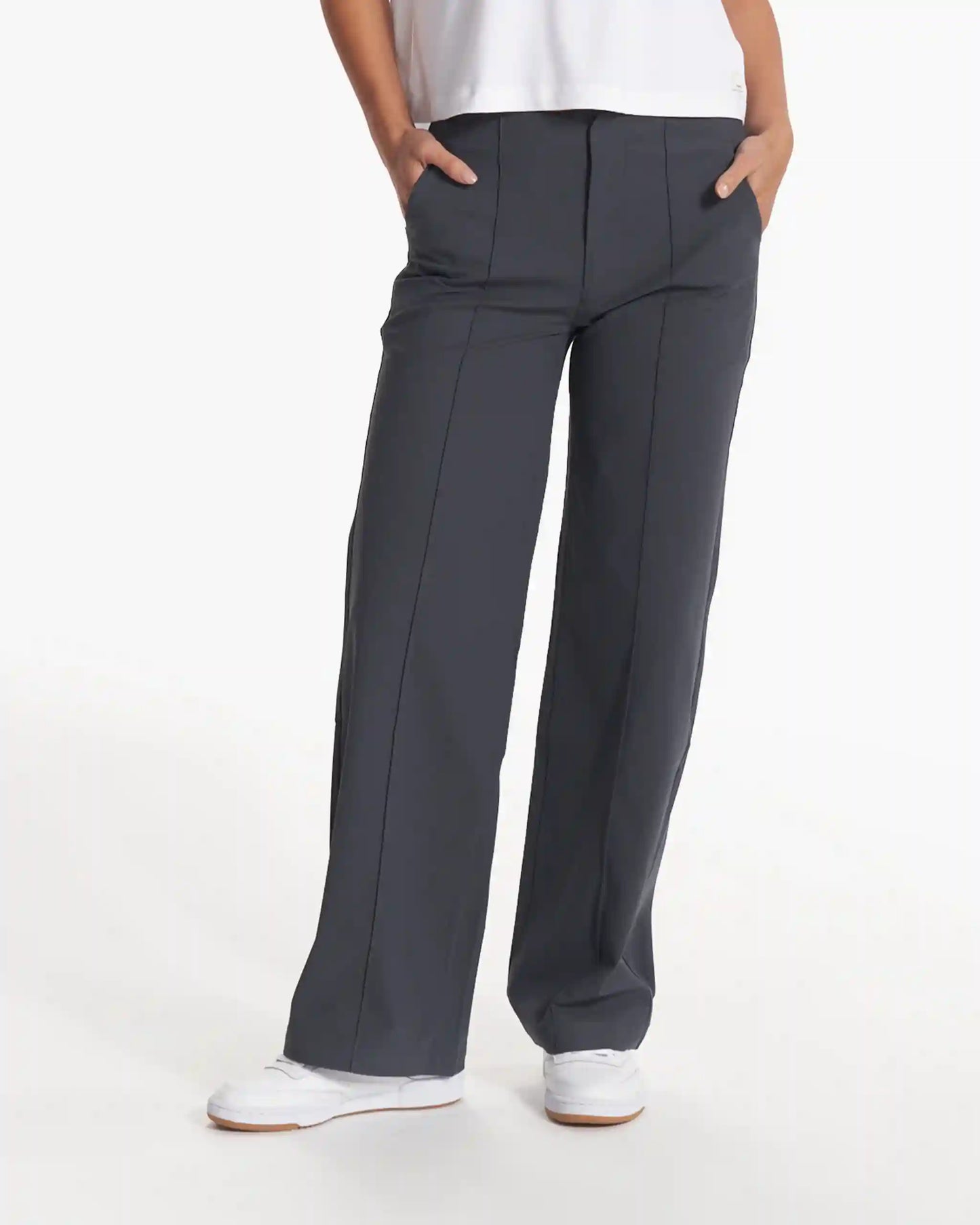 Womens Vuori Meta™ Wideleg Pant - Short