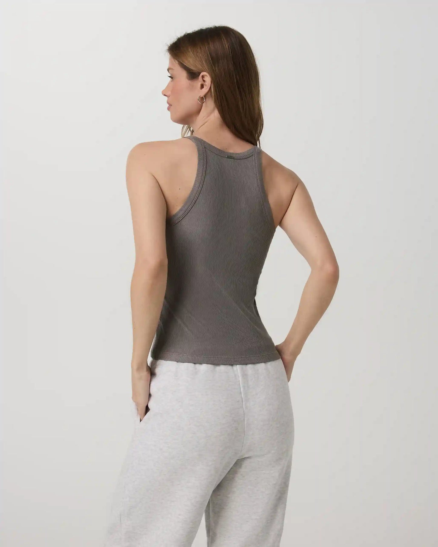 Cove Layering Tank