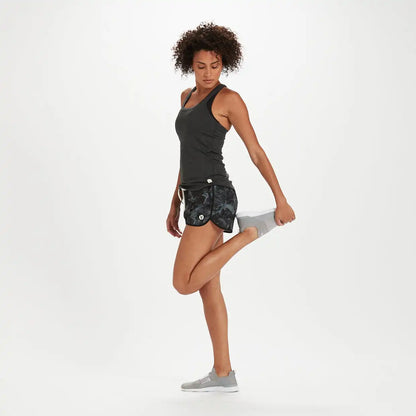Tavi Short