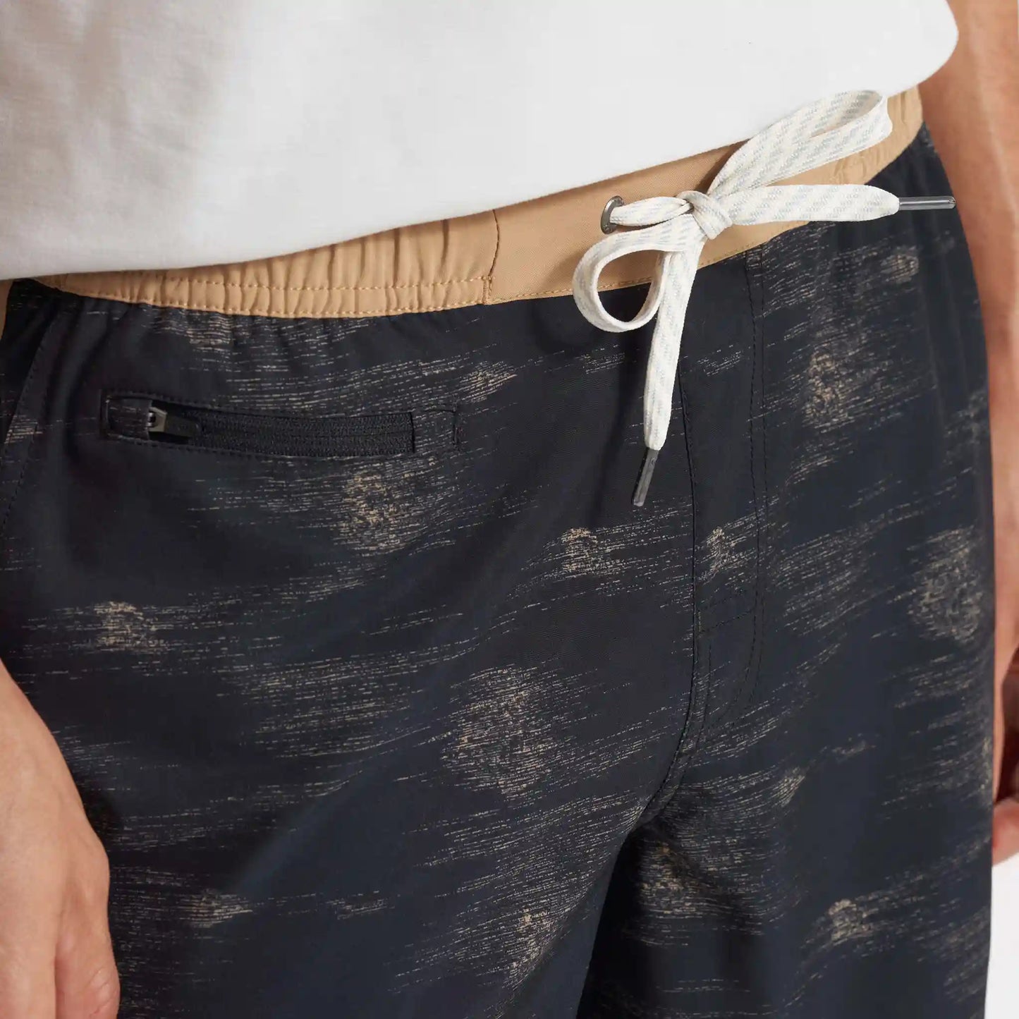 Banks Short Unlined 5"
