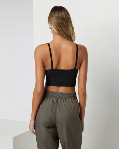 Quince Seamless Crop