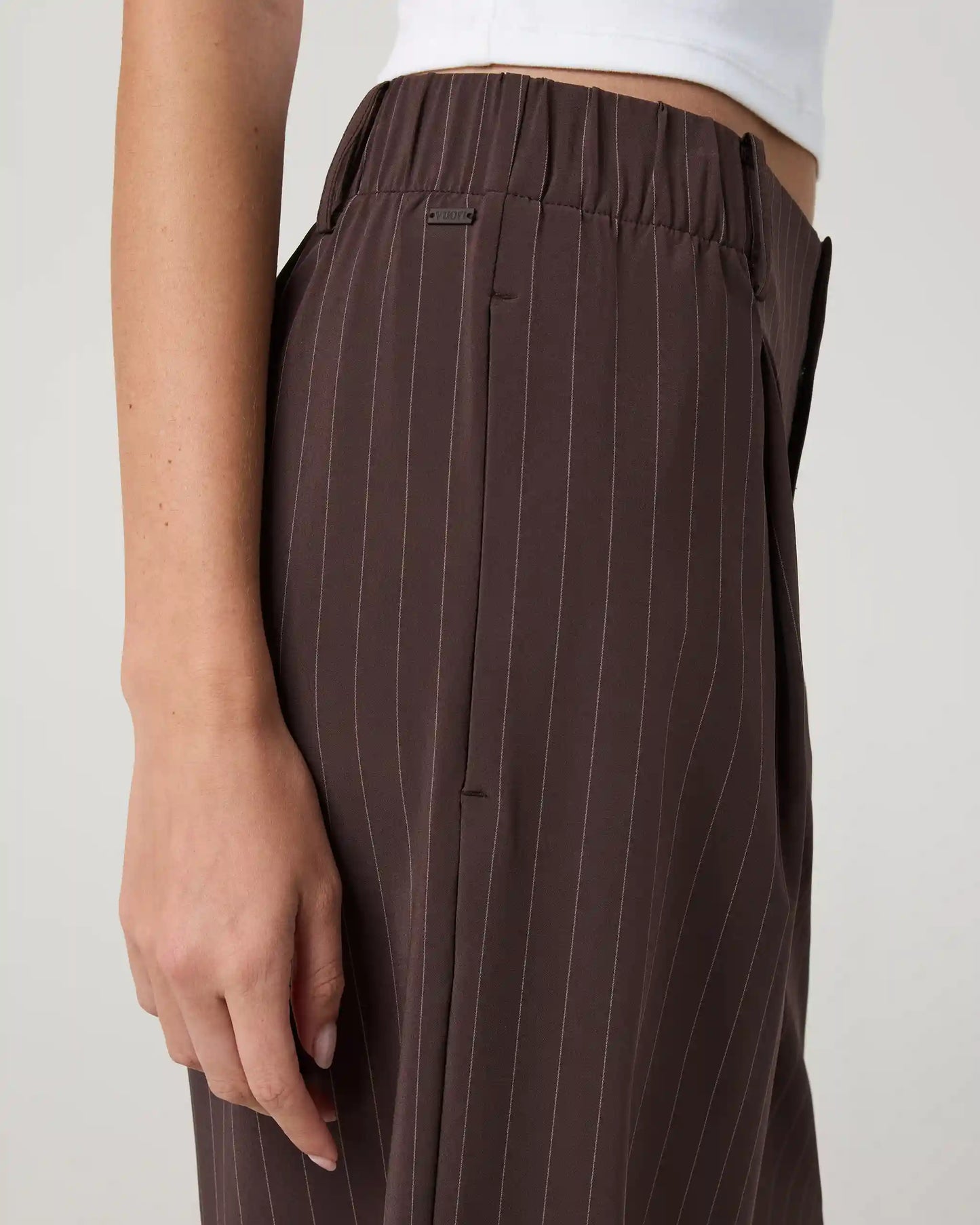 Villa Wideleg Trouser - Short