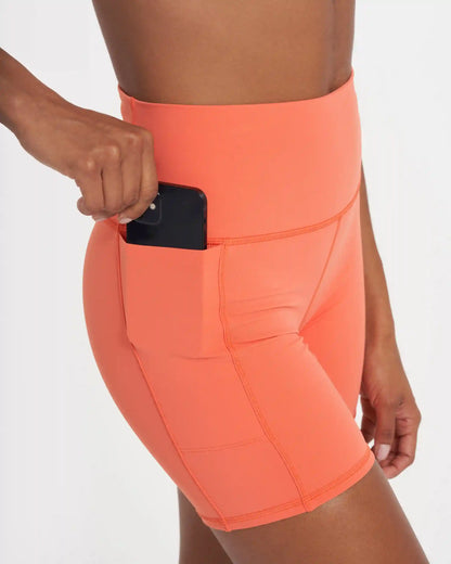 Studio Pocket Short