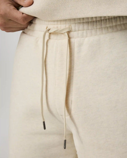 Seaside Short 8"