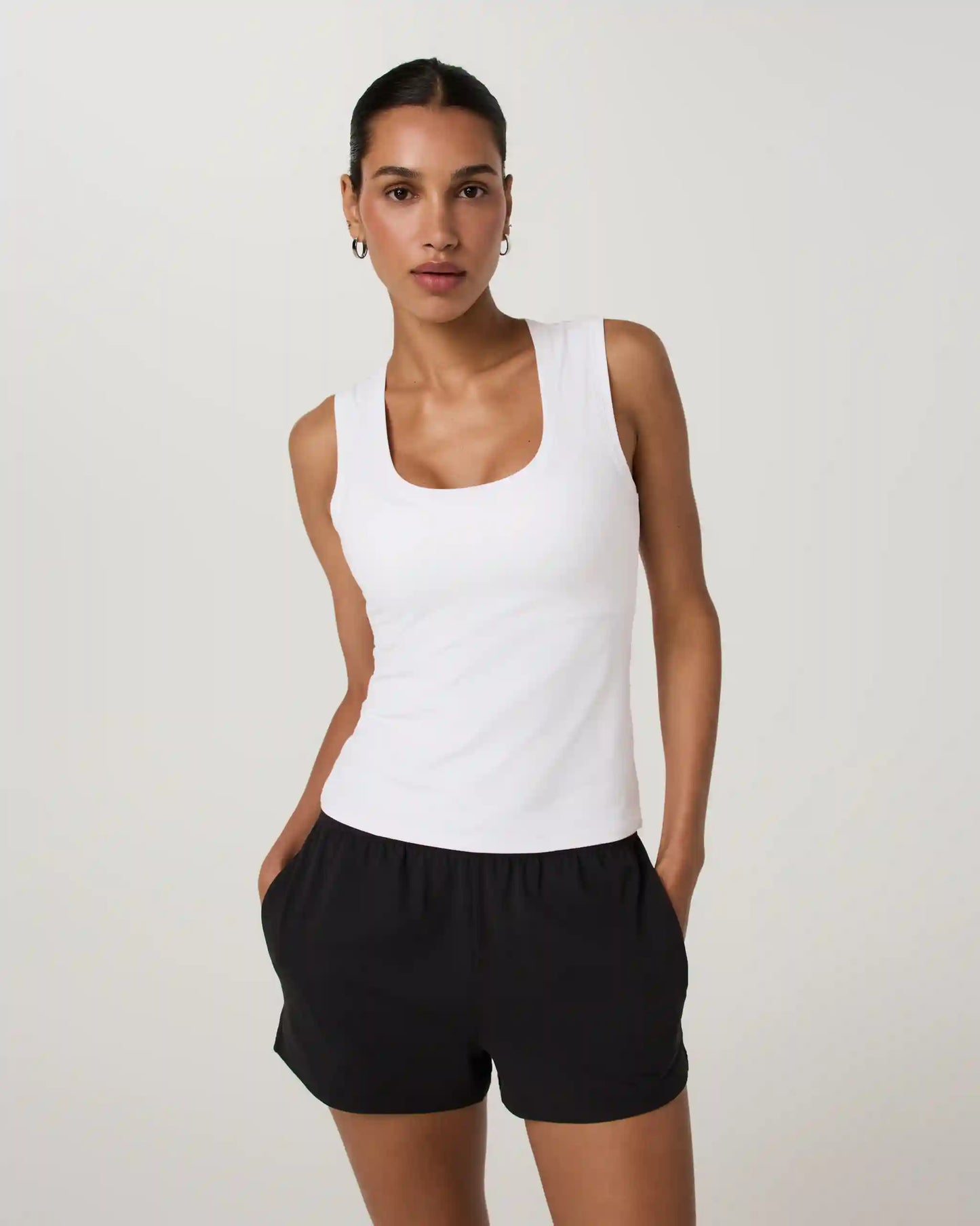 Halo Essential Scoop Tank Long