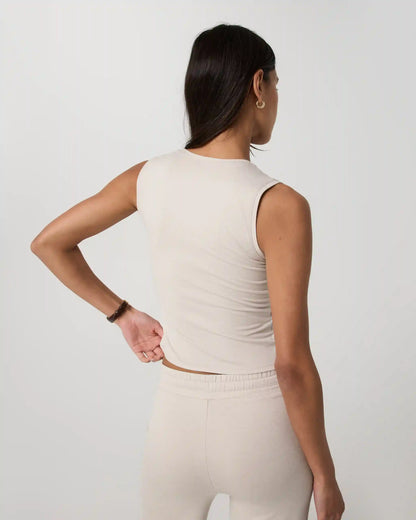 Halo Essential Scoop Tank