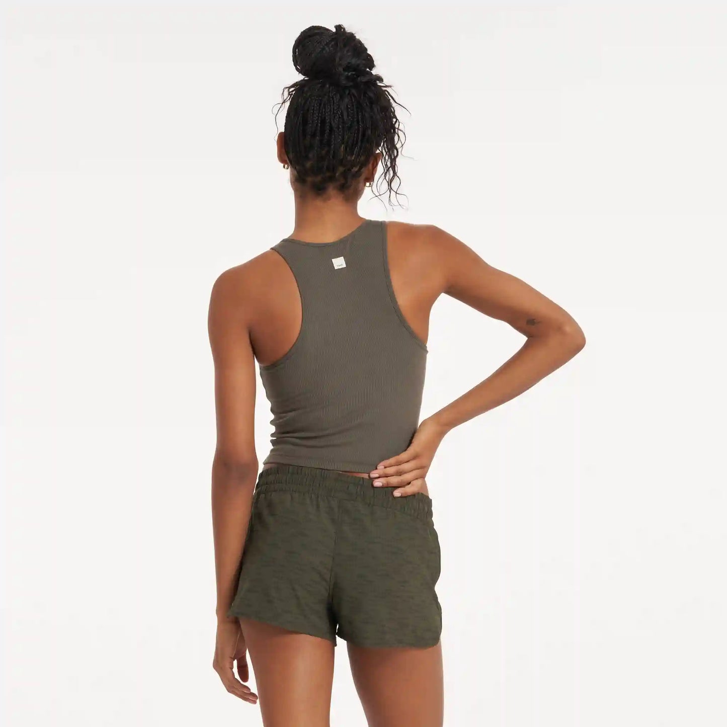 Pose Plyo Tank