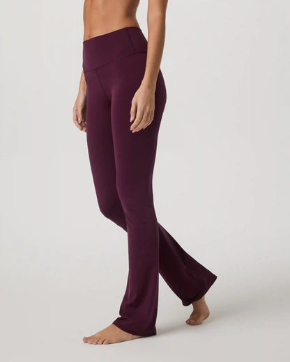Vuori AllTheFeels™ Slim Flare