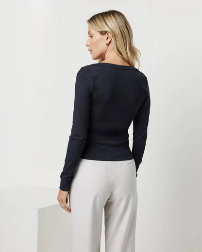 Long Sleeve Pose Henley