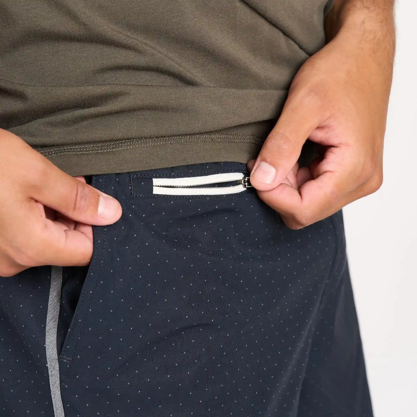 Banks Short Unlined 5"